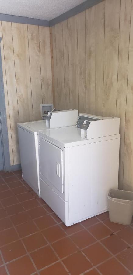 Gold Key Inn Brady Εξωτερικό φωτογραφία