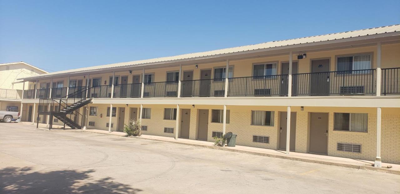 Gold Key Inn Brady Εξωτερικό φωτογραφία
