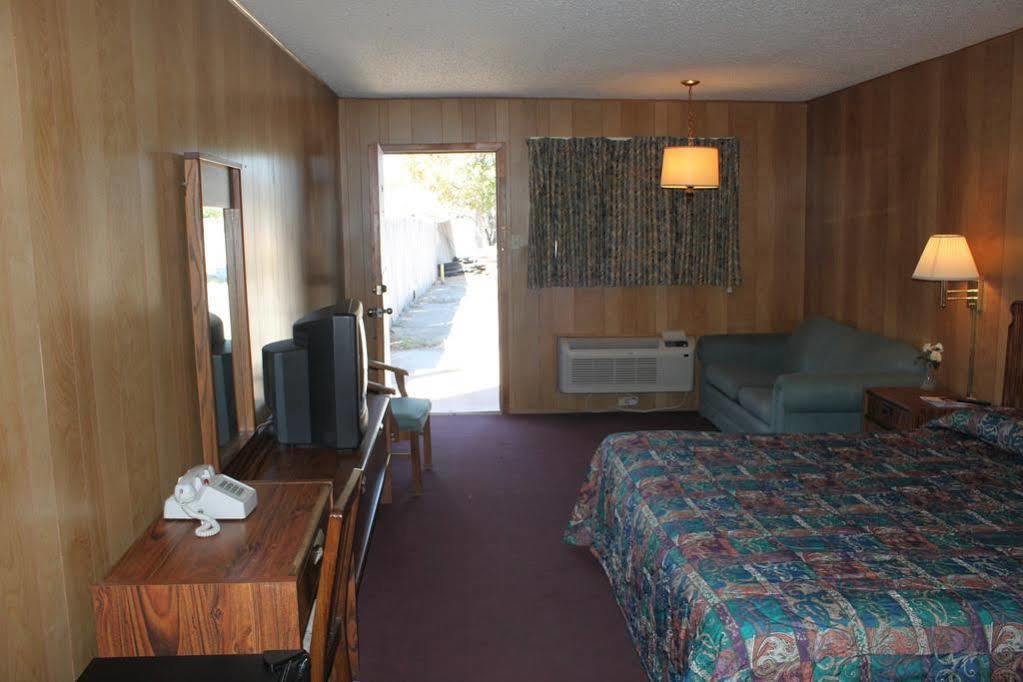 Gold Key Inn Brady Εξωτερικό φωτογραφία